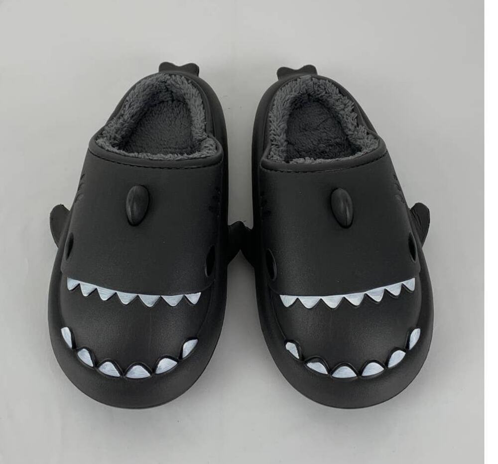 Crayon Friends Shark House Shoe Slippers Winter Unisex Size 38-39 New Black